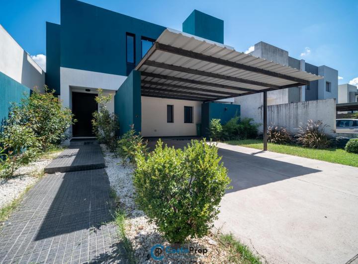 Casa · 224m² · 6 Ambientes · 2 Cocheras