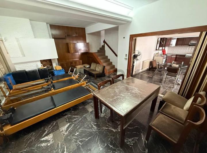 Casa · 110m² · 5 Ambientes · 1 Cochera