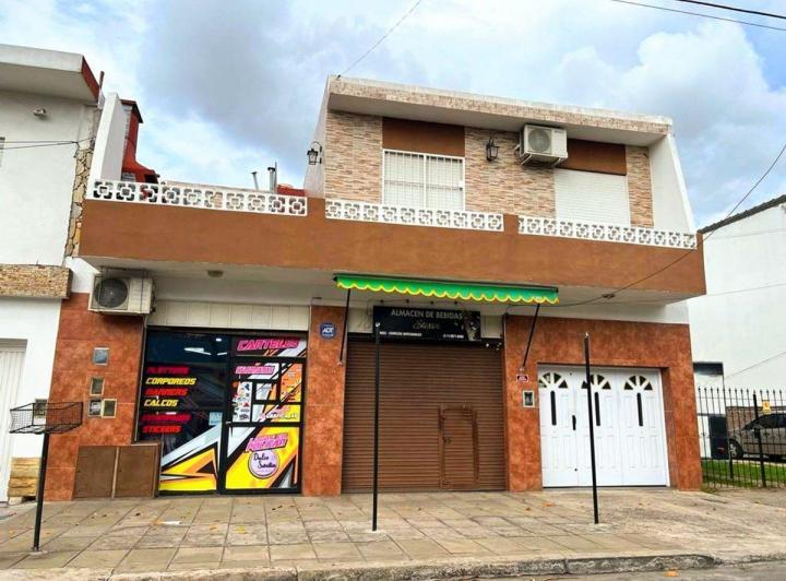 Casa · 192m² · 4 Ambientes · 1 Cochera