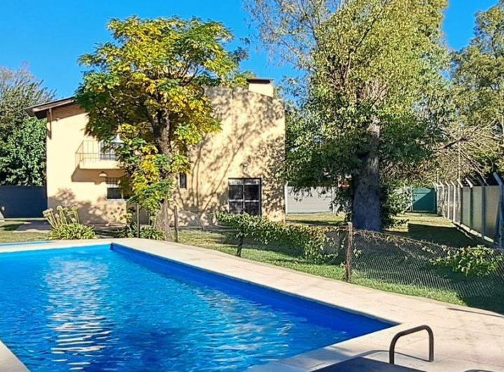 Casa · 102m² · 4 Ambientes