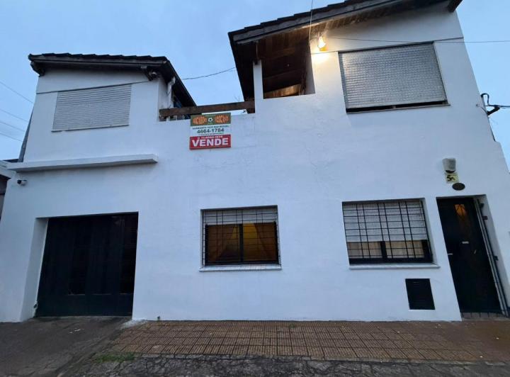 Casa · 130m² · 5 Ambientes · 1 Cochera