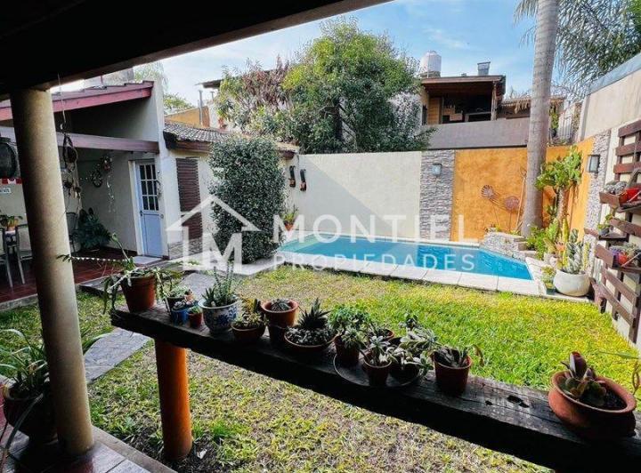 Casa · 111m² · 5 Ambientes · 1 Cochera