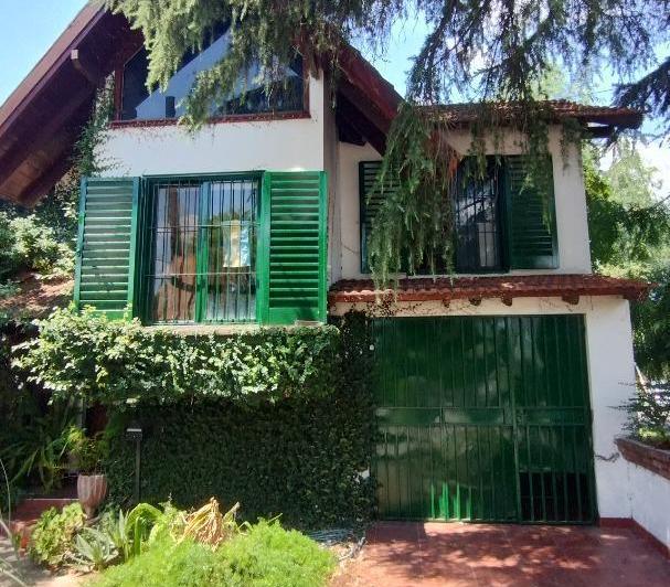 Casa · 137m² · 4 Ambientes · 1 Cochera