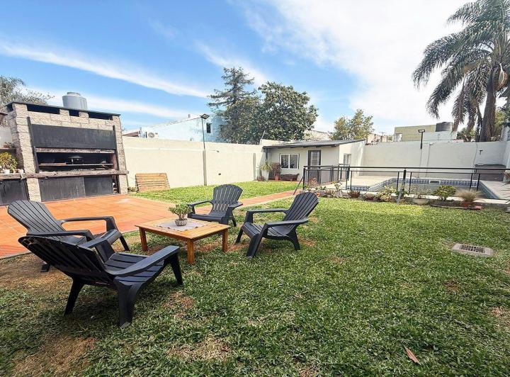 Casa · 150m² · 3 Ambientes · 2 Cocheras