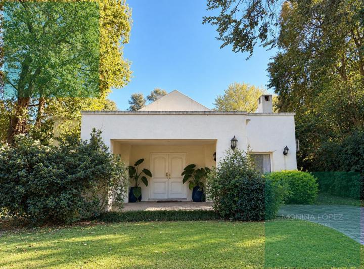 Casa · 156m² · 5 Ambientes · 1 Cochera