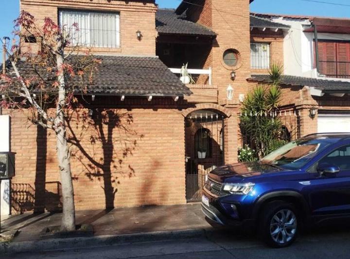 Casa · 230m² · 5 Ambientes