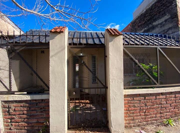 Casa · 72m² · 3 Ambientes · 2 Cocheras