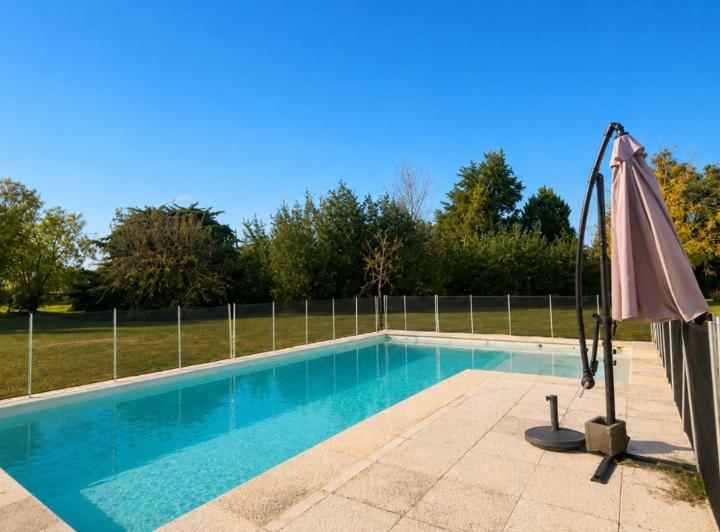 Casa · 194m² · 5 Ambientes · 2 Cocheras