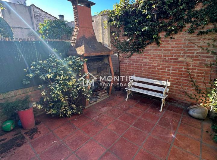 Casa · 80m² · 4 Ambientes · 1 Cochera