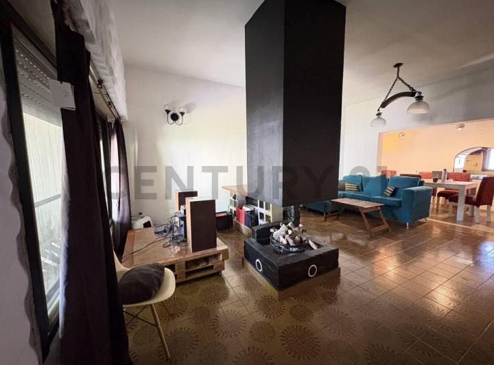 Casa · 126m² · 3 Ambientes · 2 Cocheras