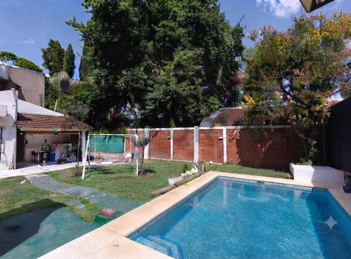 Casa · 88m² · 5 Ambientes · 2 Cocheras