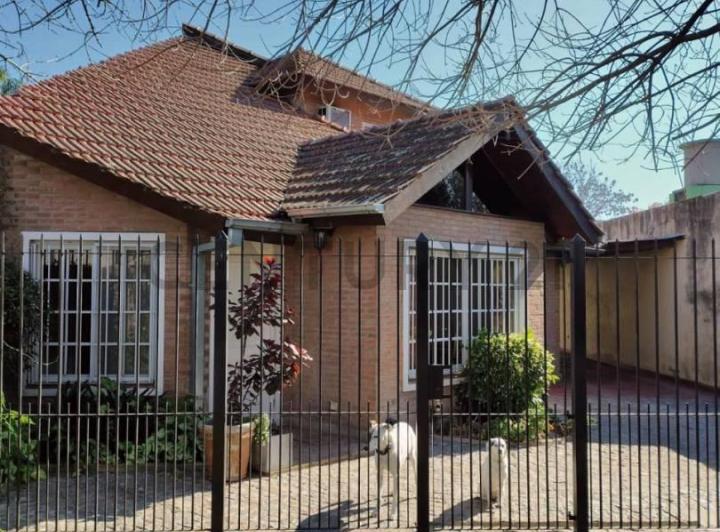 Casa · 160m² · 5 Ambientes