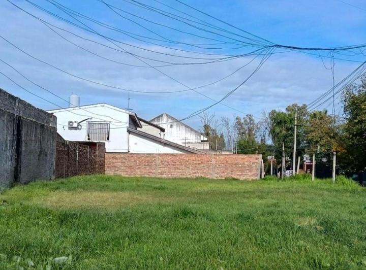 Terreno · 301m²