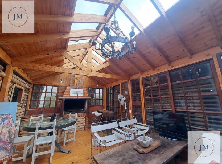 Casa · 80m² · 3 Ambientes · 1 Cochera