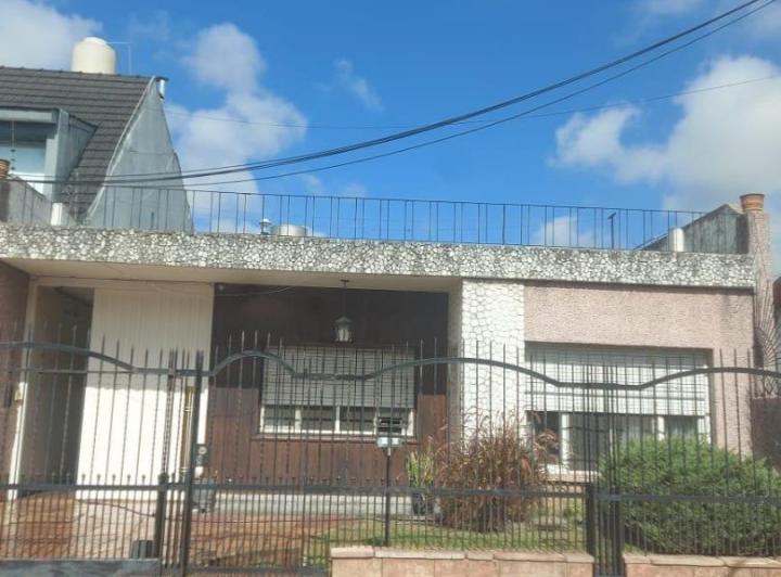 Casa · 120m² · 3 Ambientes · 1 Cochera