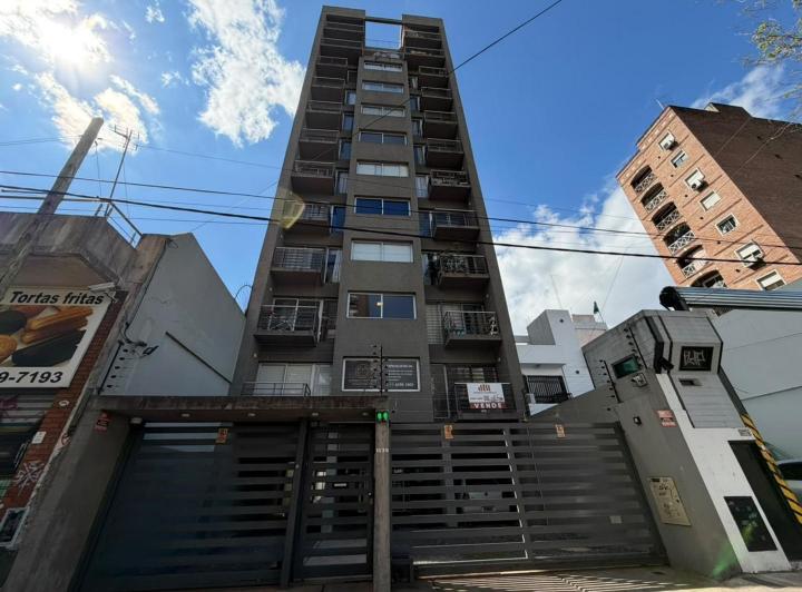 Departamento · 50m² · 2 Ambientes · 1 Cochera