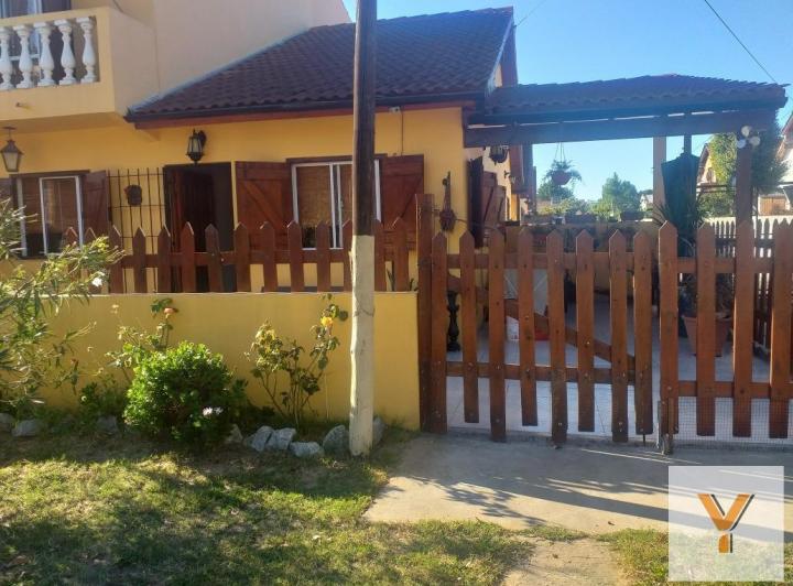 Casa · 95m² · 5 Ambientes · 1 Cochera