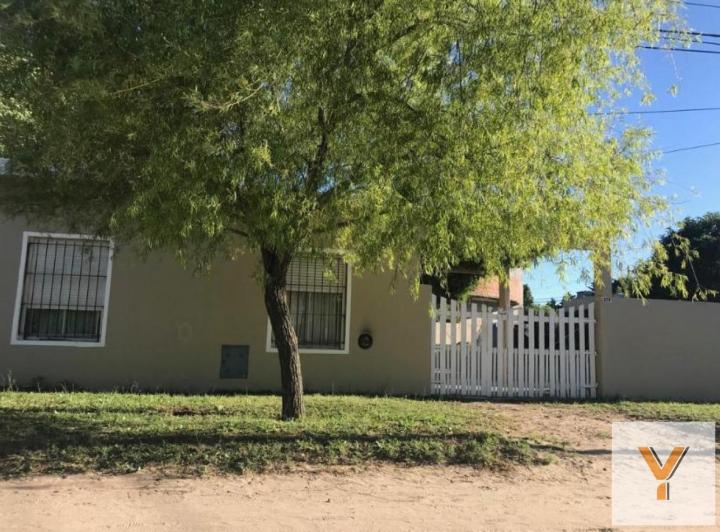 Casa · 90m² · 3 Ambientes · 1 Cochera