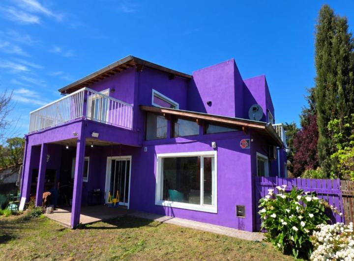 Casa · 213m² · 5 Ambientes · 3 Cocheras