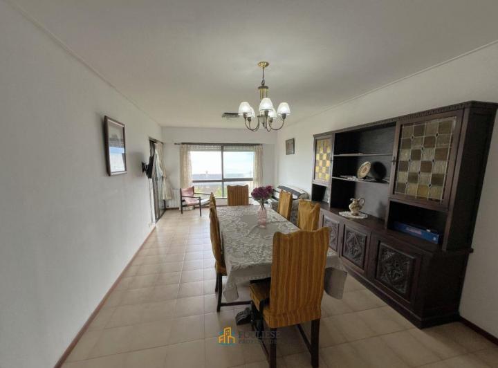 Departamento · 94m² · 4 Ambientes · 1 Cochera