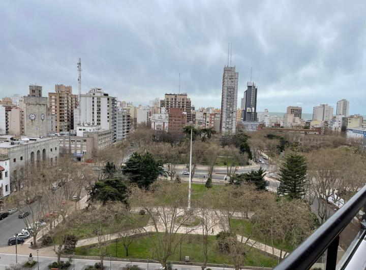 Departamento · 4 Dormitorios · 1 Cochera