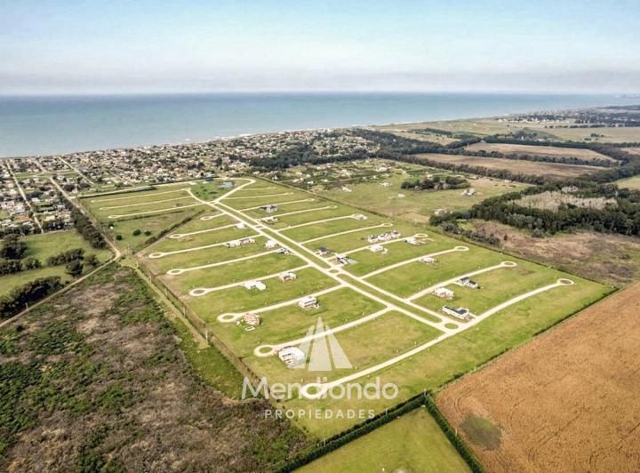 Terreno · 742m²