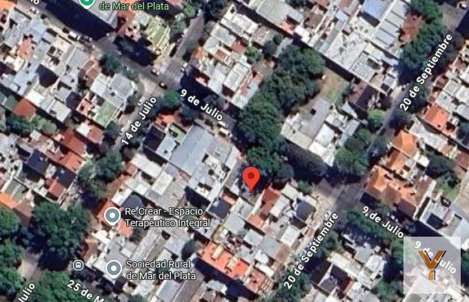 Terreno · 233m²