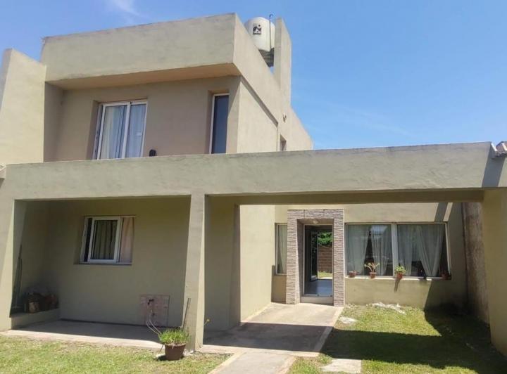 Casa · 200m² · 4 Ambientes