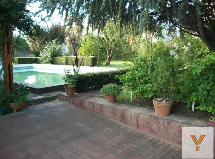 Casa · 197m² · 5 Ambientes · 1 Cochera