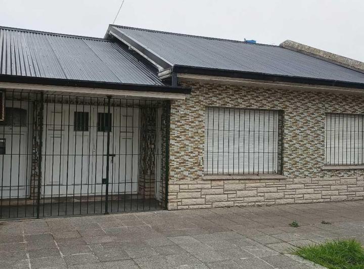 Casa · 135m² · 2 Dormitorios · 1 Cochera