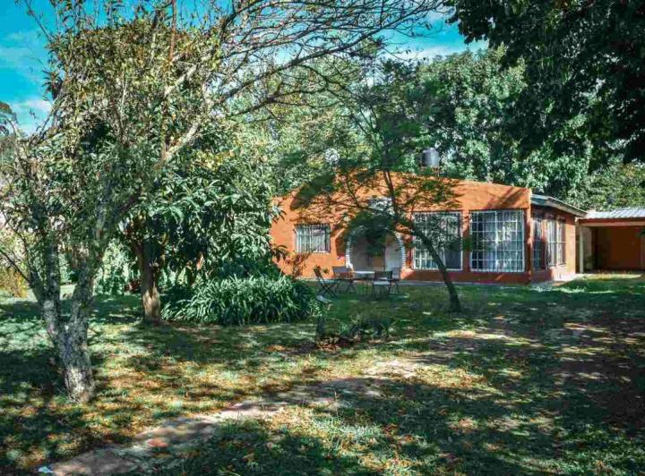 Casa · 160m² · 5 Ambientes · 2 Cocheras
