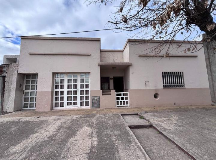 Casa · 197m² · 4 Ambientes · 1 Cochera