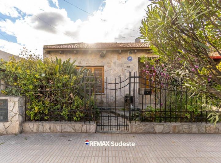 Casa · 111m² · 3 Ambientes · 1 Cochera