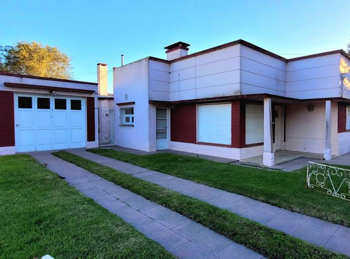 Casa · 162m² · 2 Dormitorios · 1 Cochera
