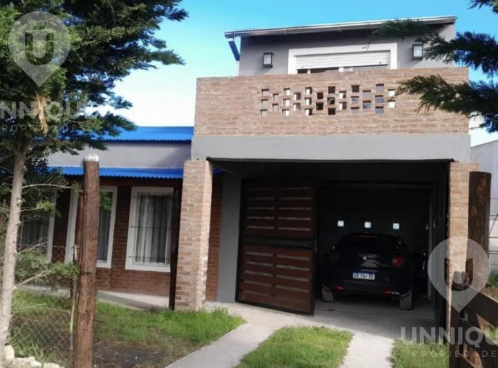 Casa · 74m² · 3 Ambientes · 1 Cochera