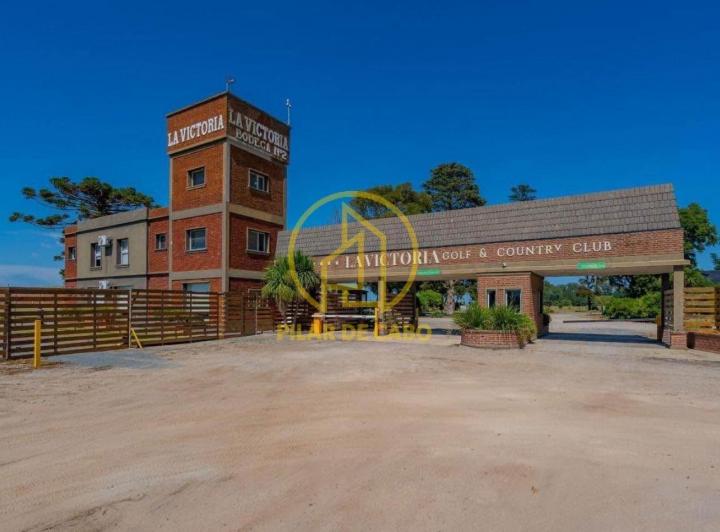 Terreno · 900m²