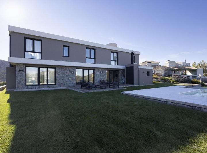 Casa · 292m² · 5 Ambientes
