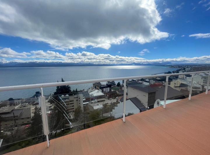 Departamento · 130m² · 4 Ambientes · 1 Cochera