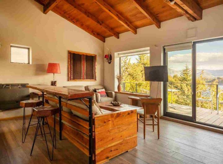 Casa · 216m² · 9 Ambientes