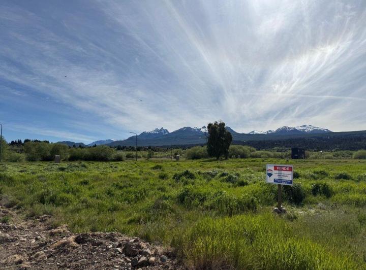 Terreno · 450m²