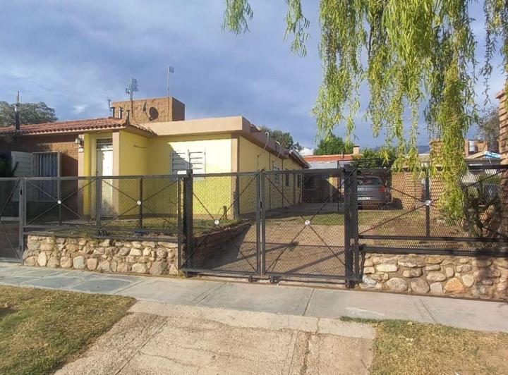 Casa · 167m² · 6 Ambientes · 1 Cochera