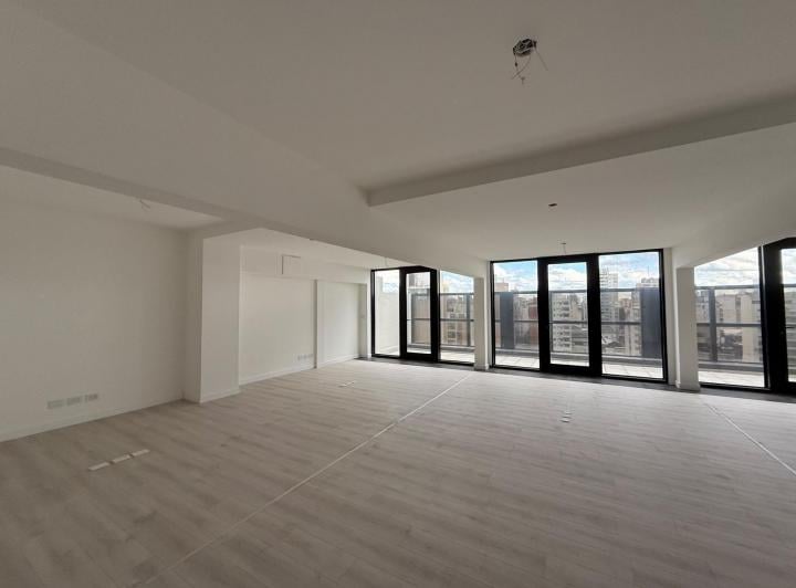 Oficina comercial · 243m² · 1 Ambiente