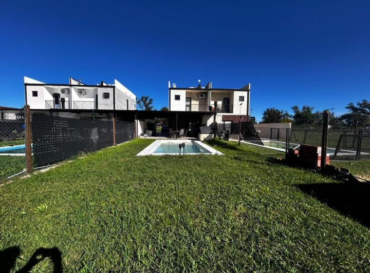 Casa · 80m² · 4 Ambientes · 2 Cocheras