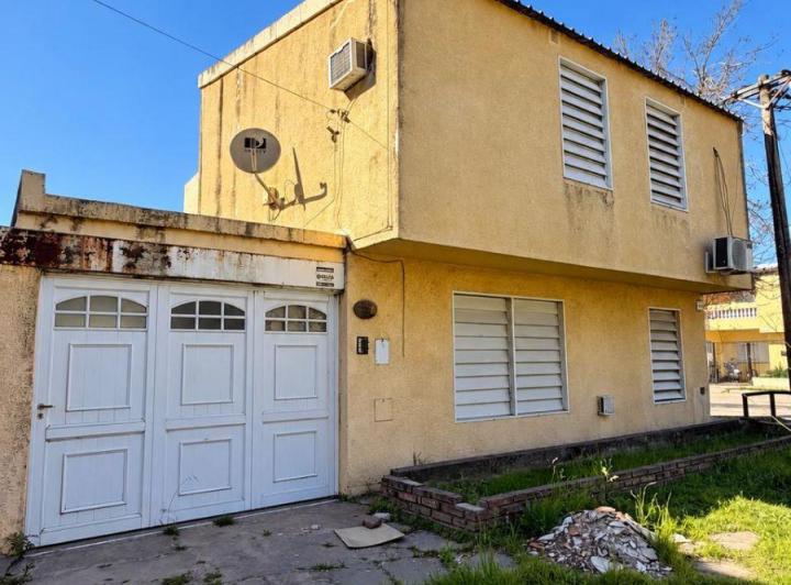 Casa · 139m² · 6 Ambientes · 1 Cochera