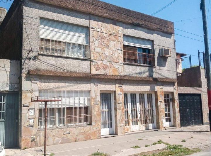 Casa · 159m² · 6 Ambientes · 1 Cochera