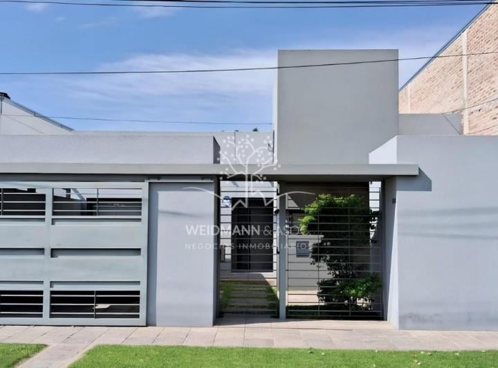 Casa · 96m² · 4 Ambientes · 1 Cochera