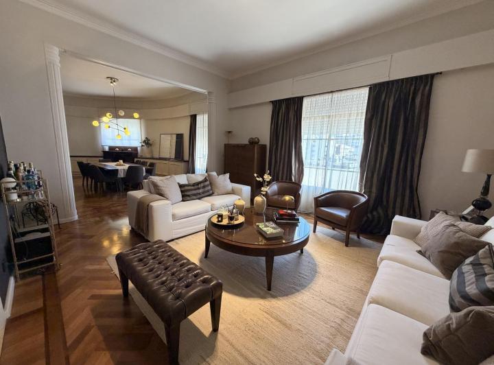 Departamento · 225m² · 5 Ambientes · 1 Cochera
