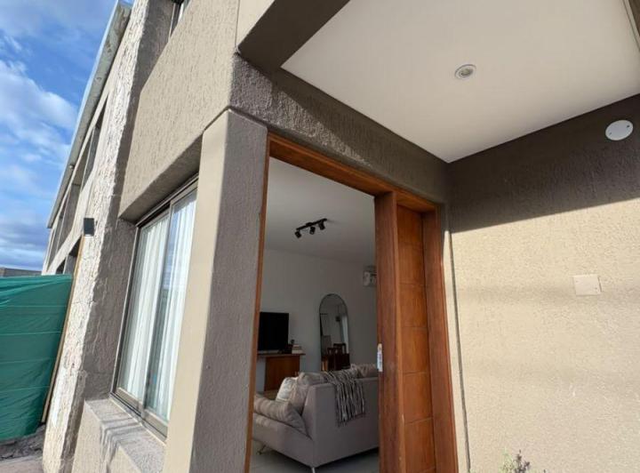 Casa · 86m² · 3 Ambientes · 1 Cochera