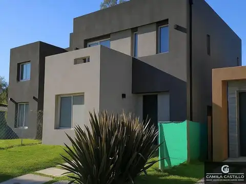 Casa en Venta en Barrio Parque Leloir, Partido de Ituzaingó