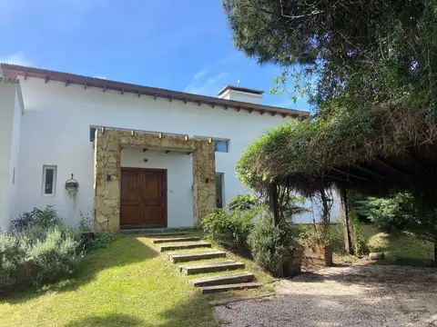 Casa en Venta en Barrio Golf 2, Costa Esmeralda
